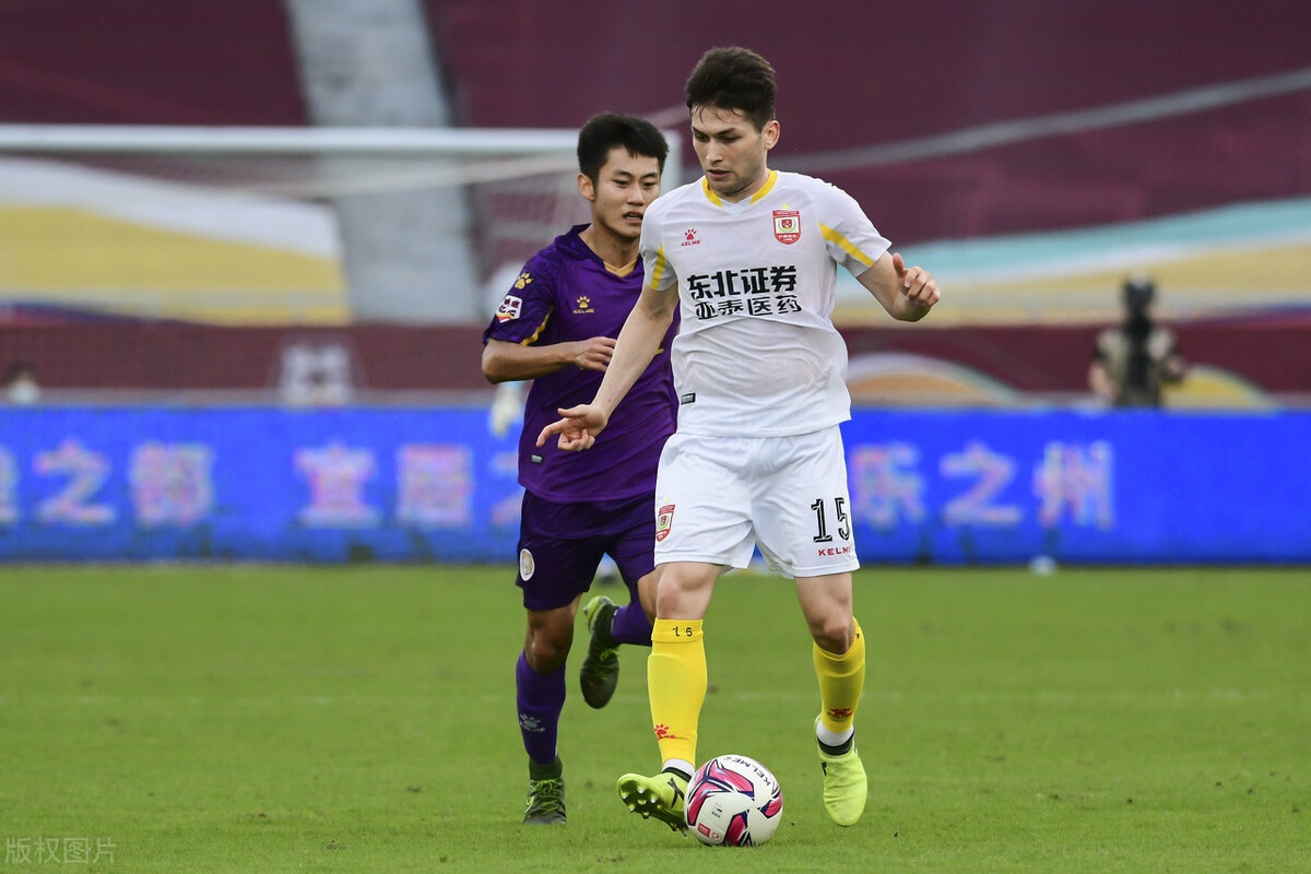 关于北京首钢训练开放日，今晨造点机会引欢呼，意甲在即，高层口径保持一致的信息